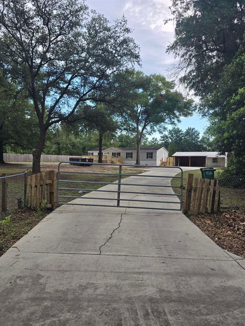 Tiny photo for 8049 BLOUNTSTOWN HWY HWY, Tallahassee, FL 32310 (MLS # 402646)