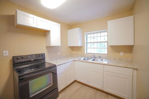 Tiny photo for 1038 Dover Street, Tallahassee, FL 32304 (MLS # 391430)