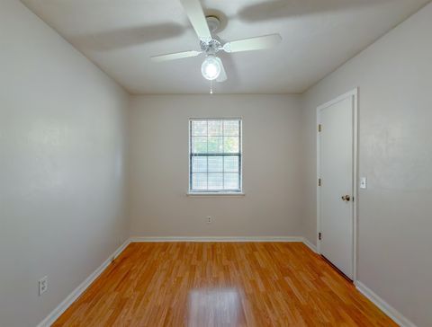 Tiny photo for 2254 Tuscavilla Road, Tallahassee, FL 32312 (MLS # 394429)