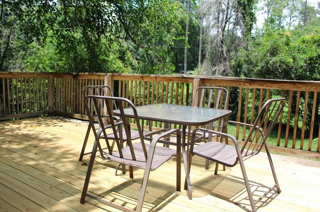 Photo of 1674 sharkey St, Tallahassee, FL 32304 (MLS # 360435)