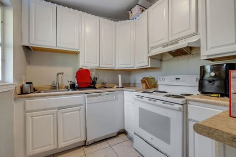 Tiny photo for 1674 sharkey St, Tallahassee, FL 32304 (MLS # 360435)