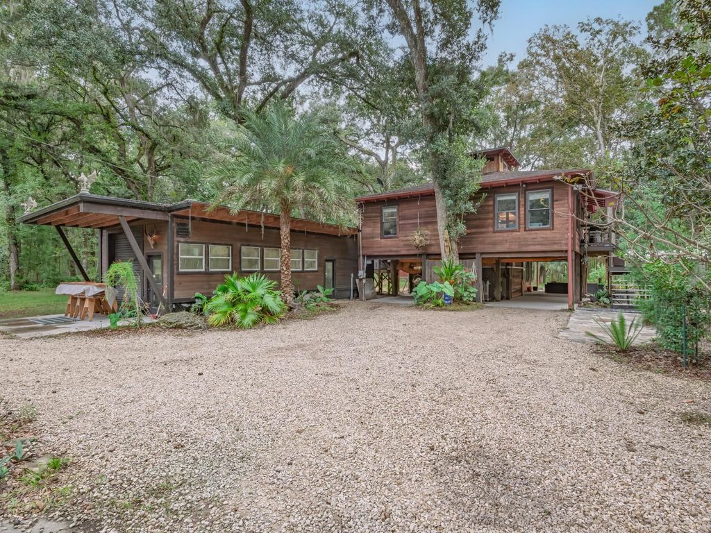 Photo of 91 St Marks Rise Road, Crawfordville, FL 32327 (MLS # 391902)