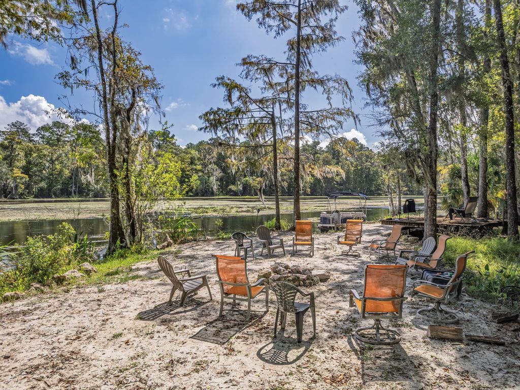 Photo of 91 St Marks Rise Road, Crawfordville, FL 32327 (MLS # 391902)