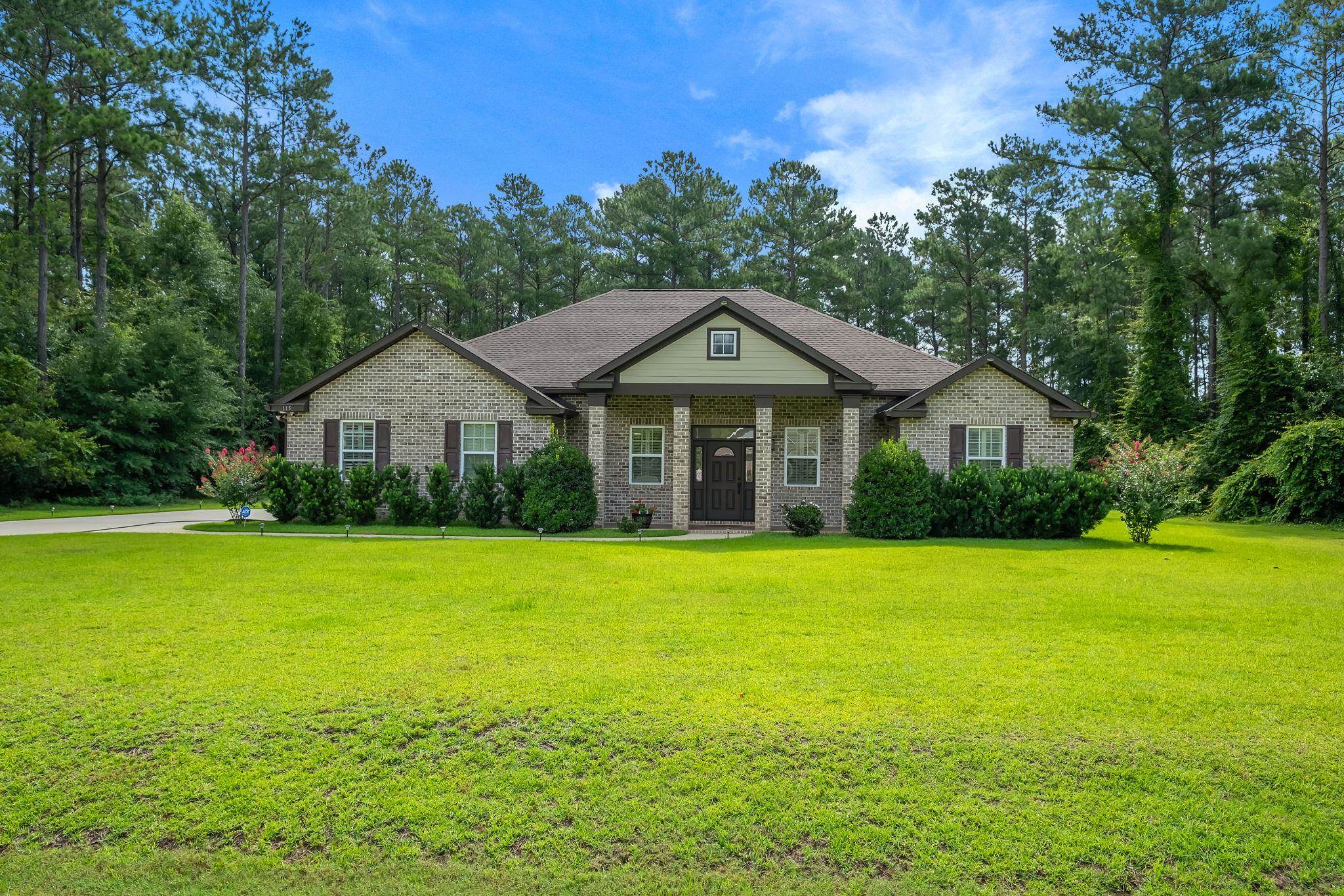 115 Oak Grove Lane