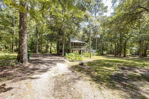 A home in TALLAHASSEE