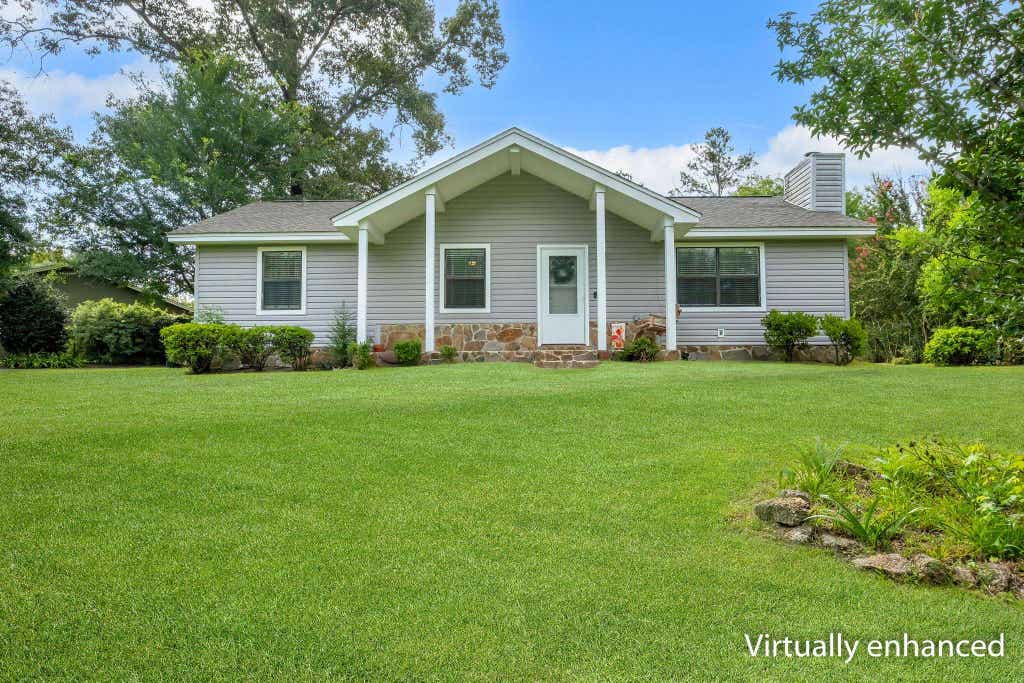 Photo of 47 Kings Court, Havana, FL 32333 (MLS # 402631)