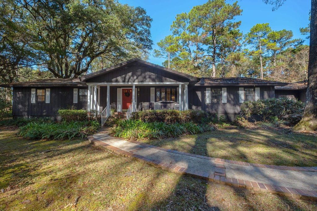 Photo of 262 Red Fox Lane, Havana, FL 32333 (MLS # 394444)