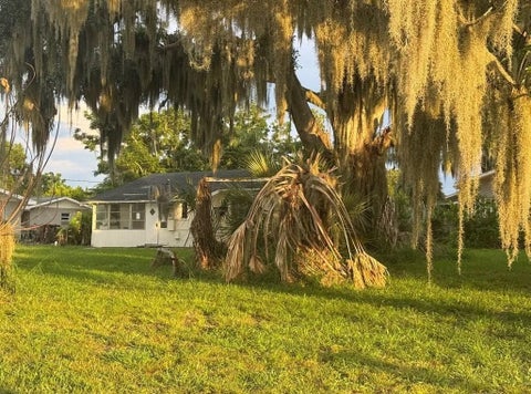 Tiny photo for 110 S Winona Avenue, Other Florida, FL 33850 (MLS # 401995)