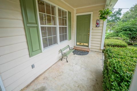 Tiny photo for 910 NW Alliegood Court, Tallahassee, FL 32303 (MLS # 393135)