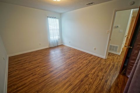 Tiny photo for 910 NW Alliegood Court, Tallahassee, FL 32303 (MLS # 393135)