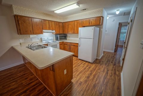 Tiny photo for 910 NW Alliegood Court, Tallahassee, FL 32303 (MLS # 393135)