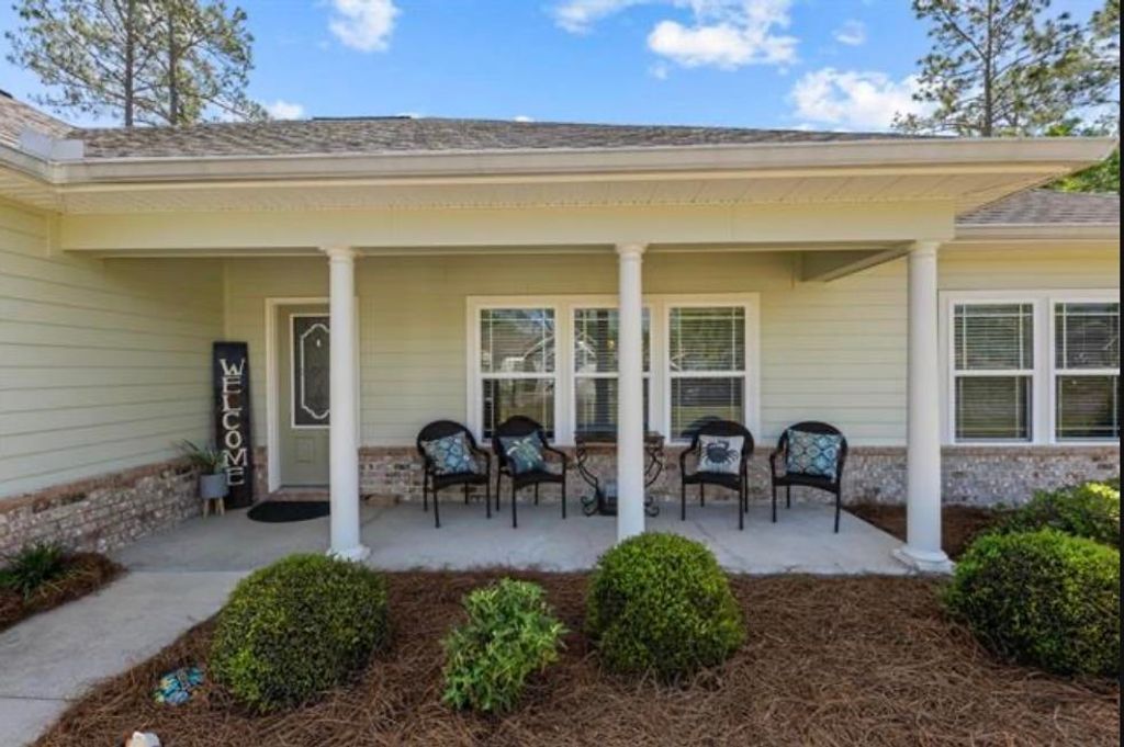 Photo of 19 Hawthorn Pass, Crawfordville, FL 32327 (MLS # 391652)