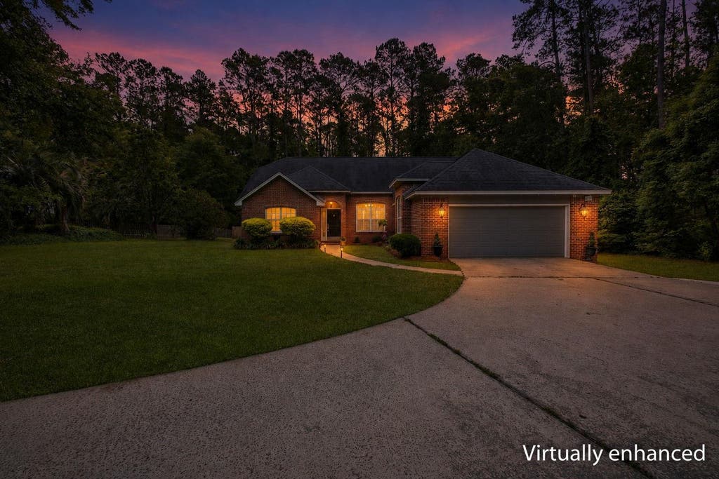 Photo of 2801 GREEN FOREST Lane, Tallahassee, FL 32312 (MLS # 402798)