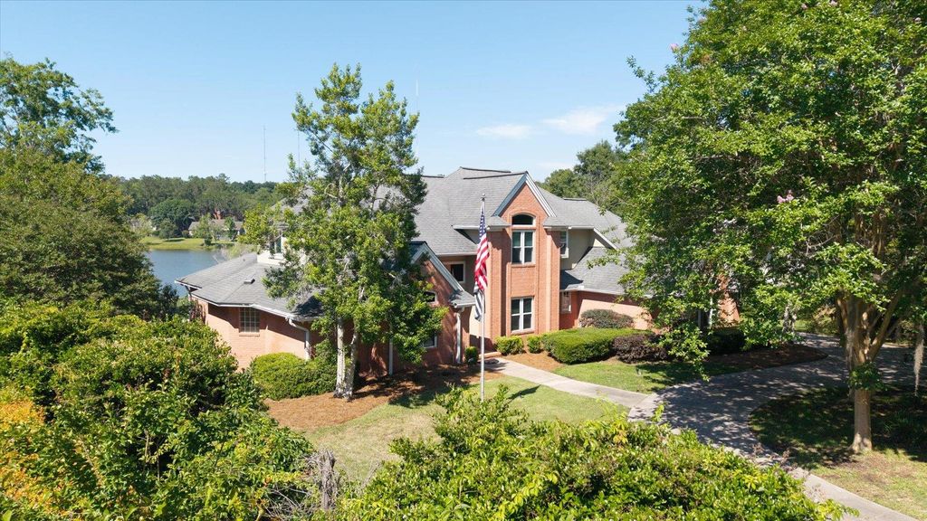 Photo of 610 Summerbrooke Drive, Tallahassee, FL 32312 (MLS # 400218)