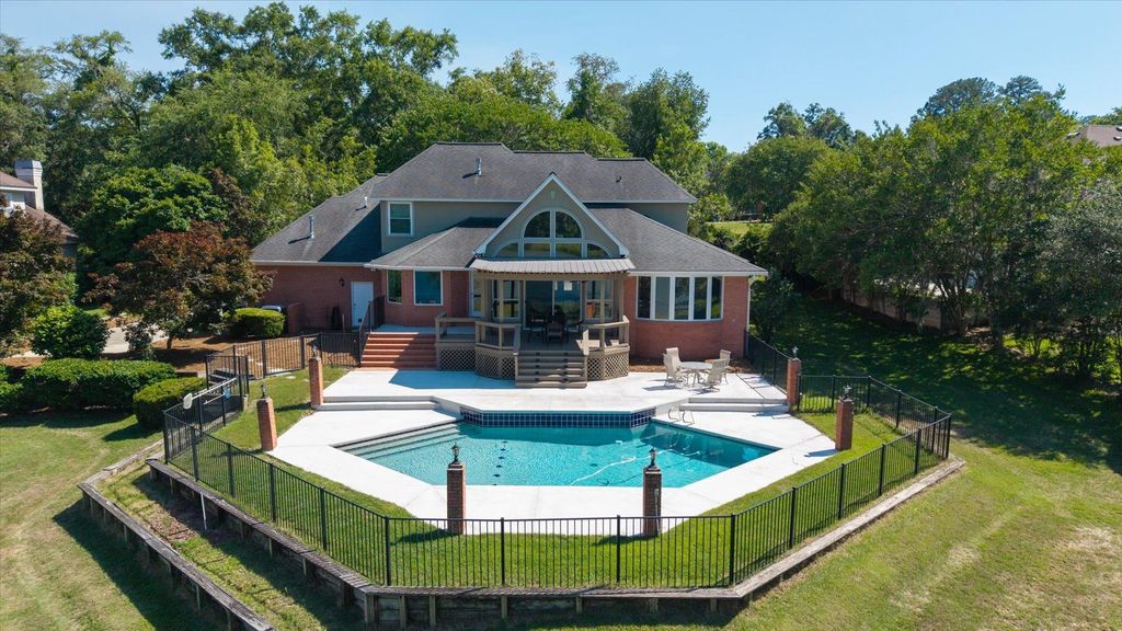 Photo of 610 Summerbrooke Drive, Tallahassee, FL 32312 (MLS # 400218)