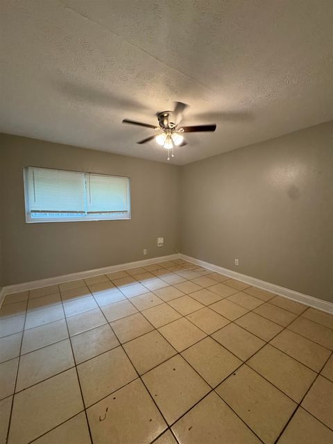 Tiny photo for 820-2 California Street #2, Tallahassee, FL 32304 (MLS # 401237)