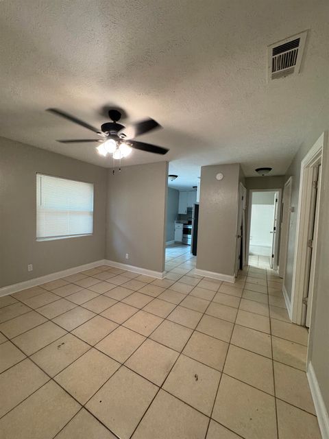 Tiny photo for 820-2 California Street #2, Tallahassee, FL 32304 (MLS # 401237)