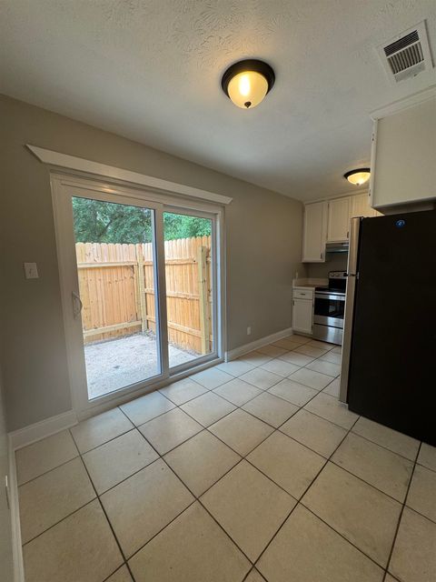 Tiny photo for 820-2 California Street #2, Tallahassee, FL 32304 (MLS # 401237)