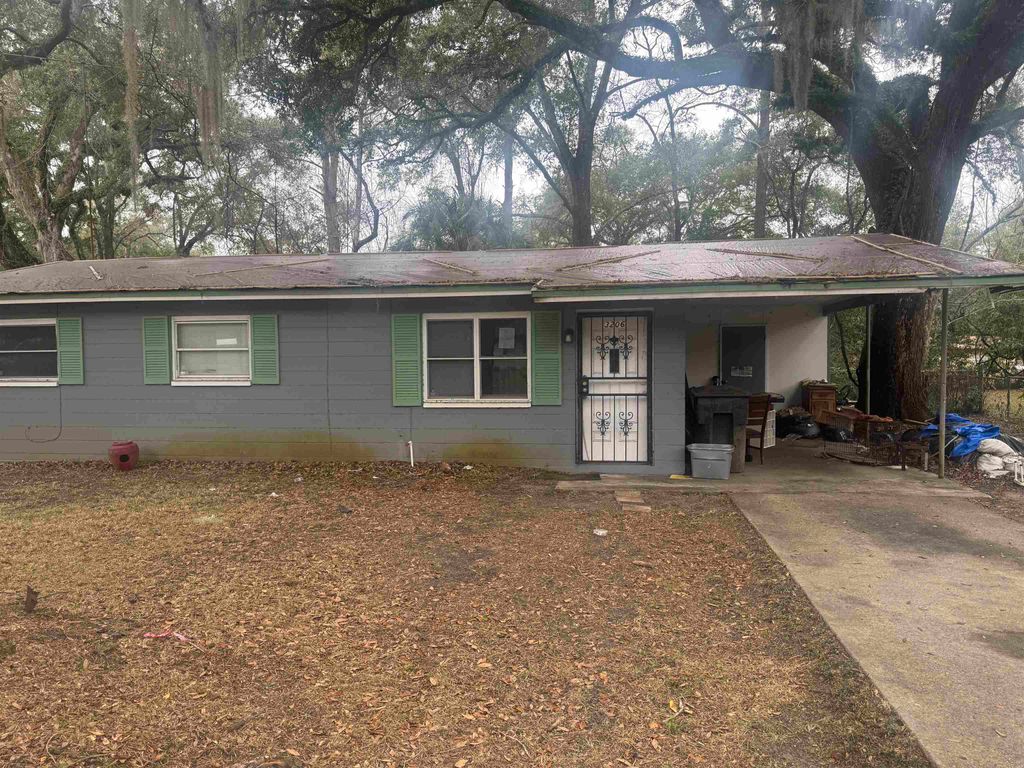 Photo of 3206 Notre Dame Street, Tallahassee, FL 32305 (MLS # 394750)