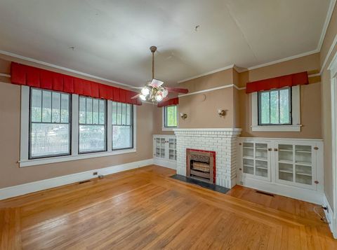 Tiny photo for 128 N Bronough Street, Tallahassee, FL 32301 (MLS # 399291)