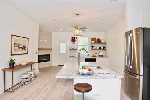 Tiny photo for 1577 Metropolitan Boulevard #1, Tallahassee, FL 32308 (MLS # 385522)