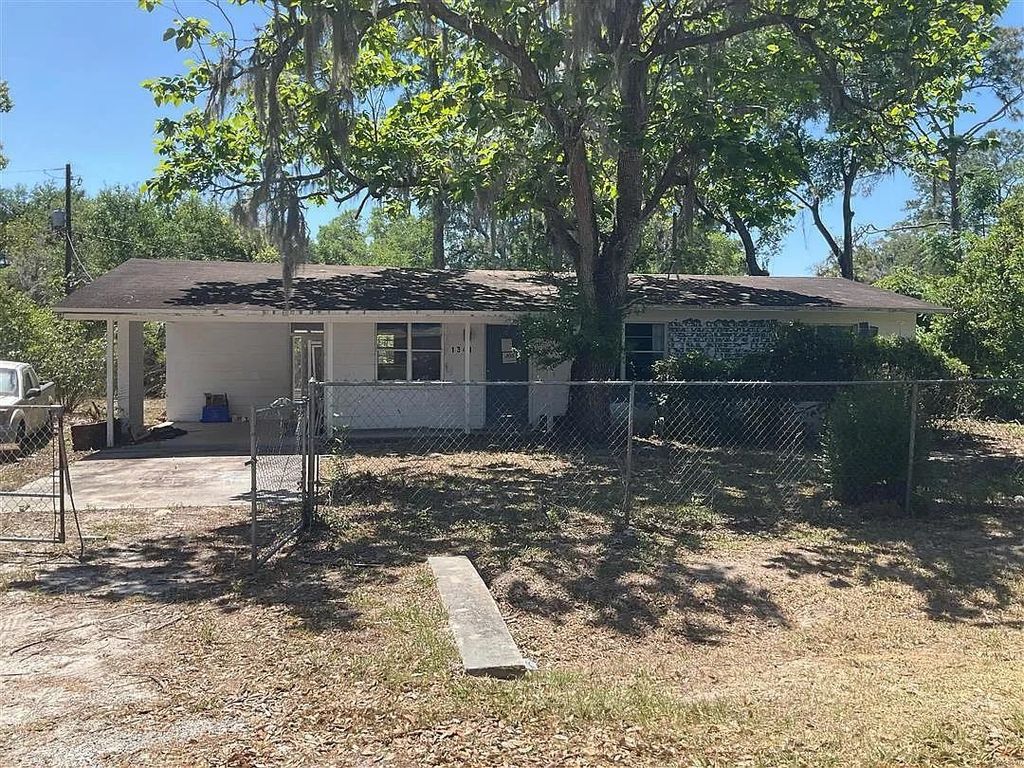 Photo of 1341 SE 24th Avenue, Gainesville, FL 32641 (MLS # 399663)