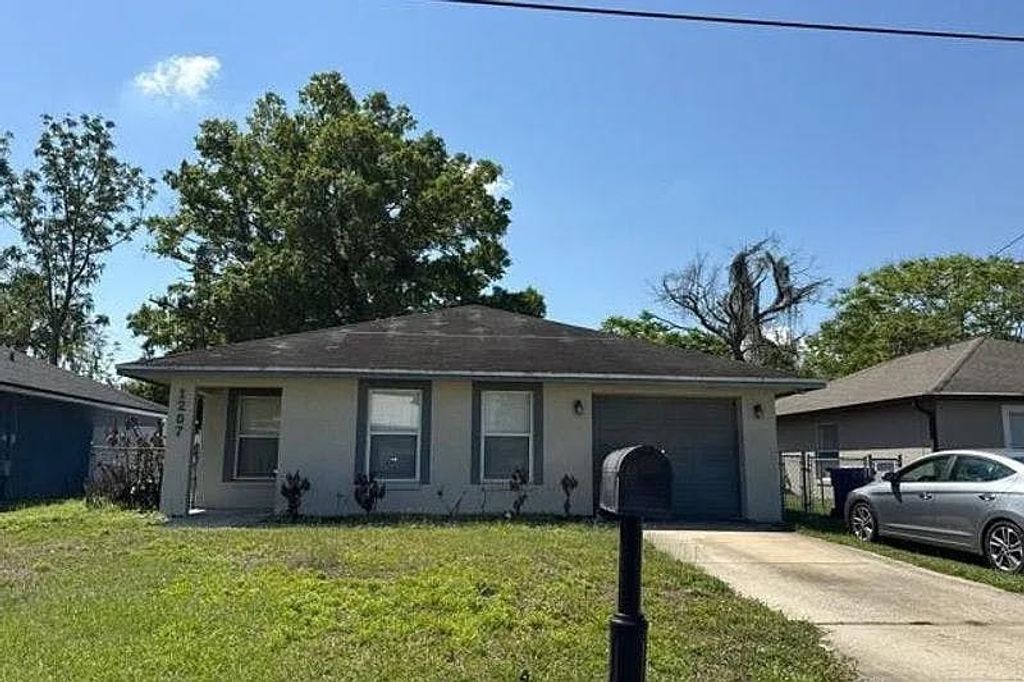 Photo of 1207 NE 6th Street, Other Florida, FL 33860 (MLS # 398667)