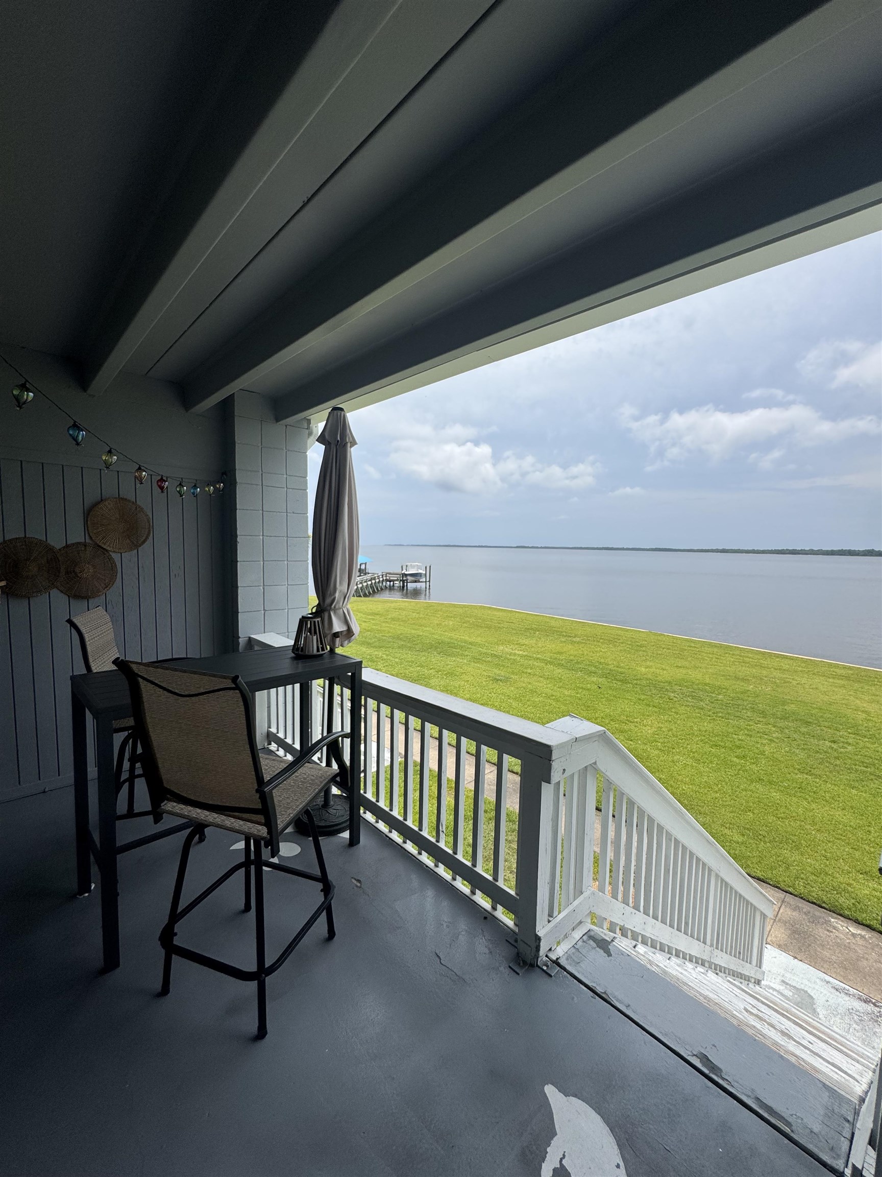 19 Mashes Sands Road F12