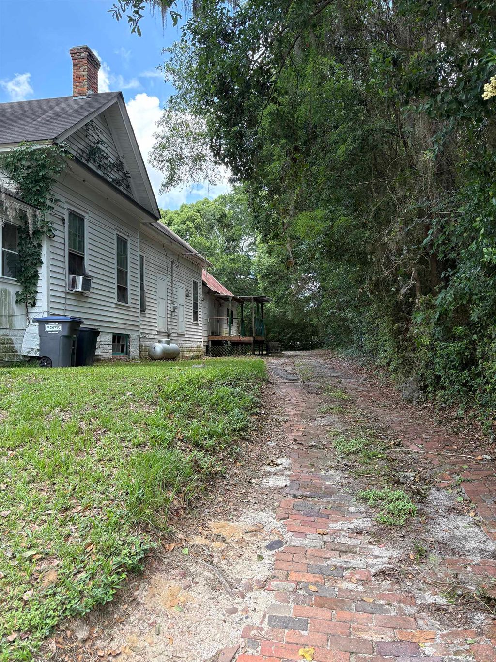 Photo of 340 S Waukeenah St ST, Monticello, FL 32344 (MLS # 400131)