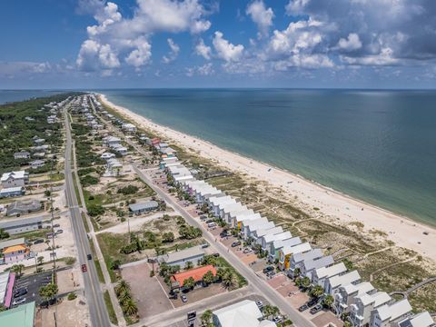 Tiny photo for 865 E Pine Avenue, St George Islan, FL 32328 (MLS # 398073)