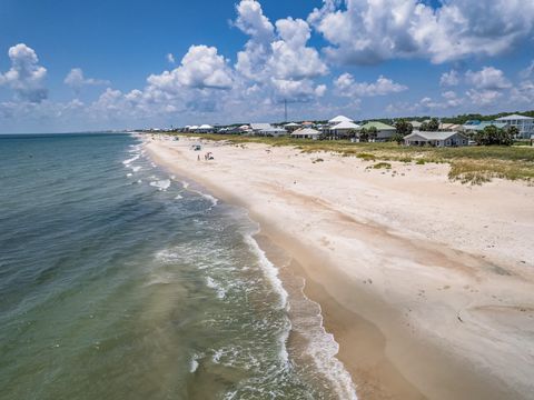 Tiny photo for 865 E Pine Avenue, St George Islan, FL 32328 (MLS # 398073)