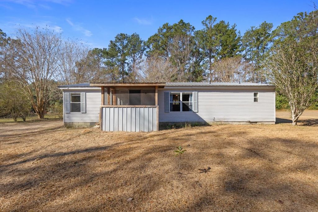 Photo of 290 Parkway Pines Ct. Blvd, Monticello, FL 32344 (MLS # 396232)