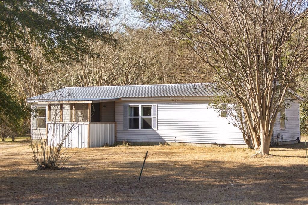 Photo of 290 Parkway Pines Ct. Blvd, Monticello, FL 32344 (MLS # 396232)