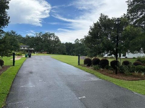 Tiny photo for xxx Southern Oaks Drive, Tallahassee, FL 32308 (MLS # 389553)