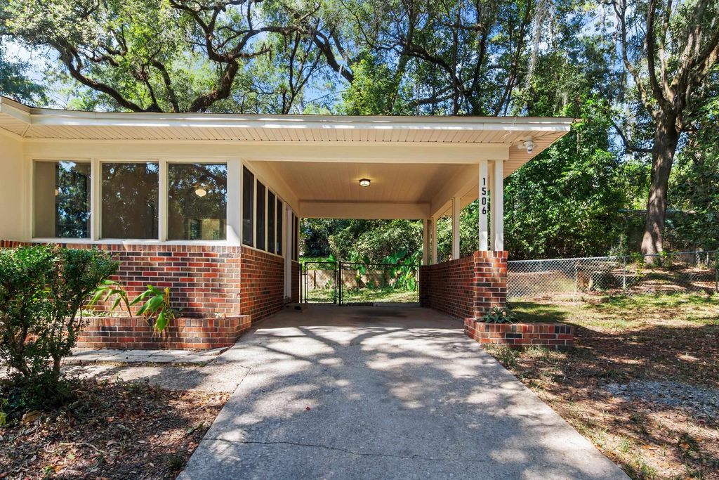 Photo of 1506 W Tharpe Street, Tallahassee, FL 32303 (MLS # 391171)