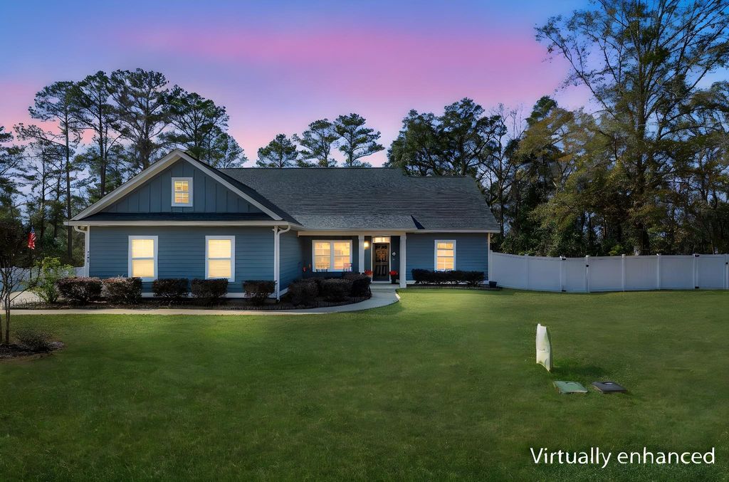 Photo of 165 CROOKED CREEK Lane, Monticello, FL 32344 (MLS # 394986)