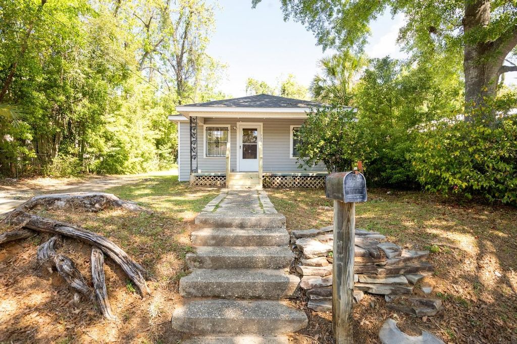 Photo of 722 Dover Street, Tallahassee, FL 32304 (MLS # 398791)