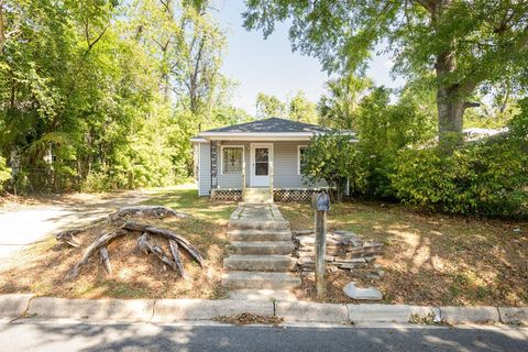 Photo of 722 Dover Street, Tallahassee, FL 32304 (MLS # 398791)