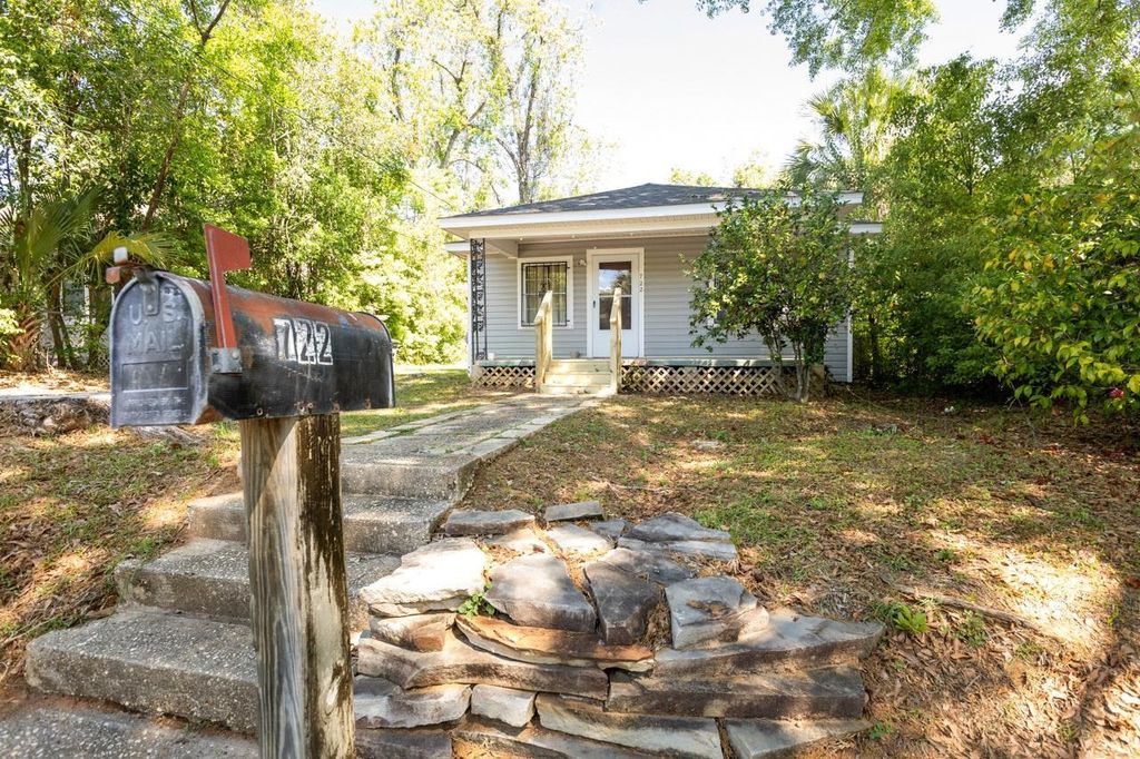 Photo of 722 Dover Street, Tallahassee, FL 32304 (MLS # 398791)