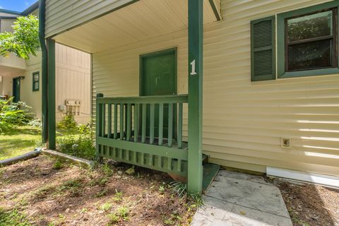 Tiny photo for 1208 Cross Creek Way #1, Tallahassee, FL 32301 (MLS # 399253)