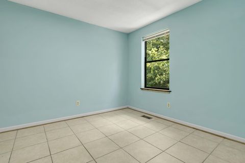 Tiny photo for 1208 Cross Creek Way #1, Tallahassee, FL 32301 (MLS # 399253)