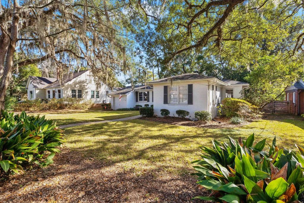 Photo of 1553 FERNANDO Drive, Tallahassee, FL 32303 (MLS # 394887)