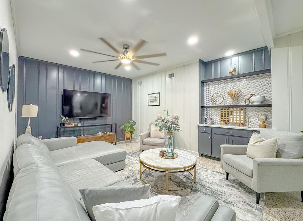 Photo of 1044 Seminole Drive, Tallahassee, FL 32301 (MLS # 395195)