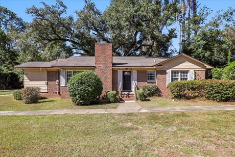 Photo of 106 Dixie Drive, Tallahassee, FL 32304 (MLS # 392609)