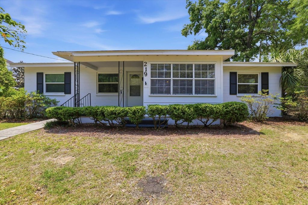 Photo of 219 W 7Th -2 Avenue #2, Tallahassee, FL 32303 (MLS # 398749)