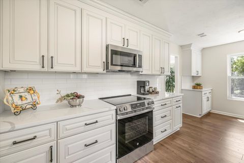 Tiny photo for 3109 Shamrock Street, Tallahassee, FL 32309 (MLS # 391527)