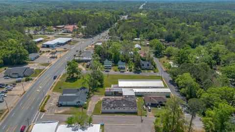 Tiny photo for 405 E JEFFERSON Street, Quincy, FL 32351 (MLS # 398999)