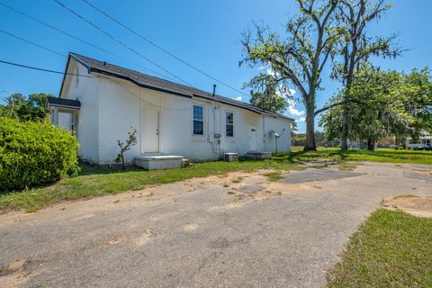 Tiny photo for 405 E JEFFERSON Street, Quincy, FL 32351 (MLS # 398999)