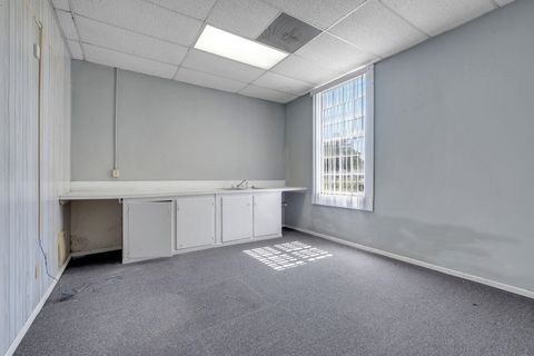 Tiny photo for 405 E JEFFERSON Street, Quincy, FL 32351 (MLS # 398999)