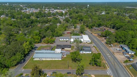 Tiny photo for 405 E JEFFERSON Street, Quincy, FL 32351 (MLS # 398999)